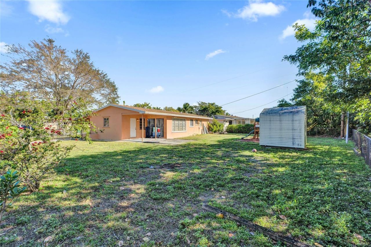 1450 NW 198th St, Miami Gardens, FL 33169 Photo