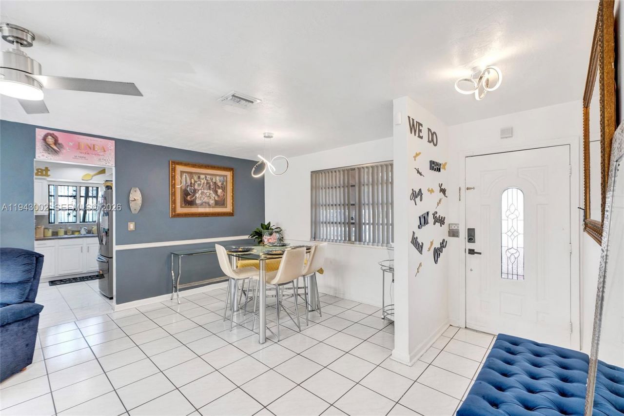 1450 NW 198th St, Miami Gardens, FL 33169 Photo