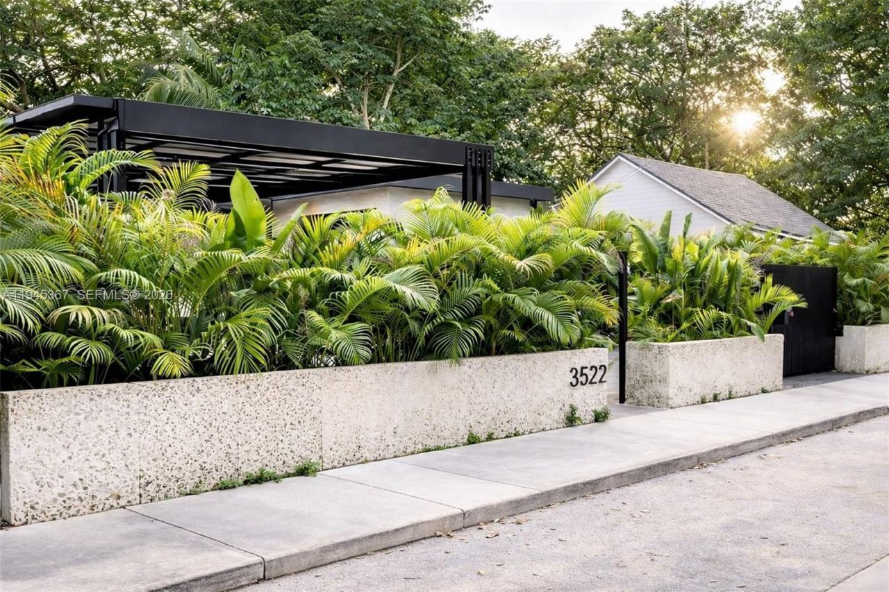 3522 William Avenue, Miami, FL 33133 Photo