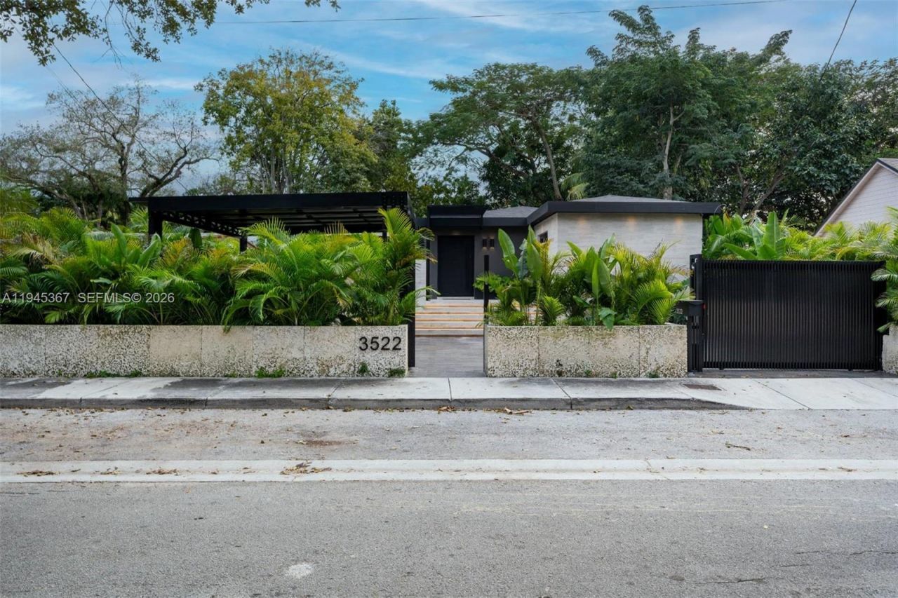 3522 William Avenue, Miami, FL 33133 Photo