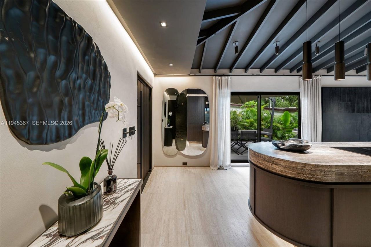 3522 William Avenue, Miami, FL 33133 Photo