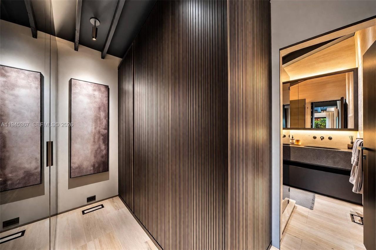 3522 William Avenue, Miami, FL 33133 Photo