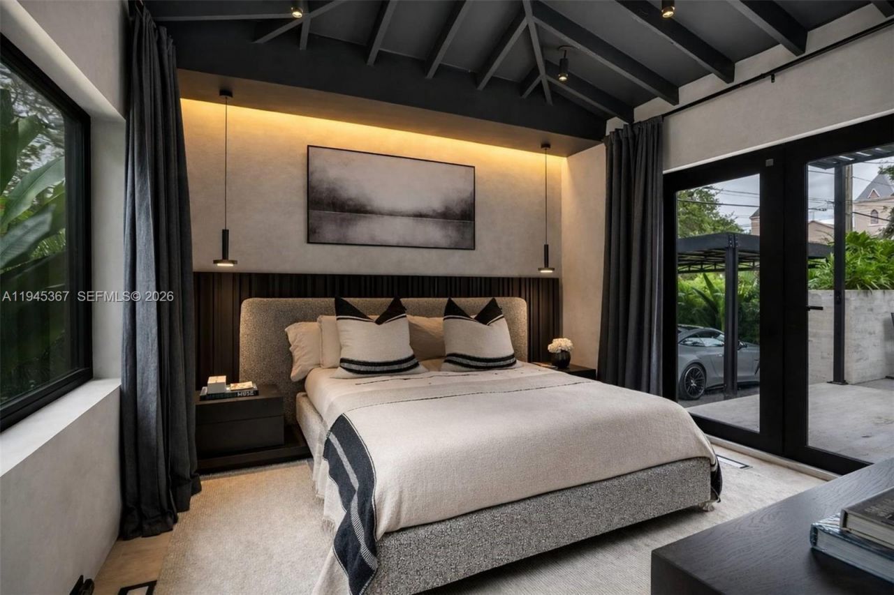 3522 William Avenue, Miami, FL 33133 Photo