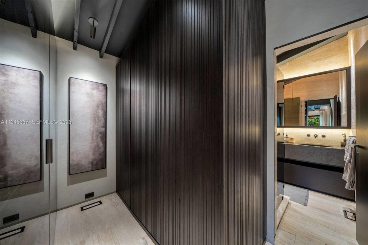 3522 William Avenue, Miami, FL 33133 Photo