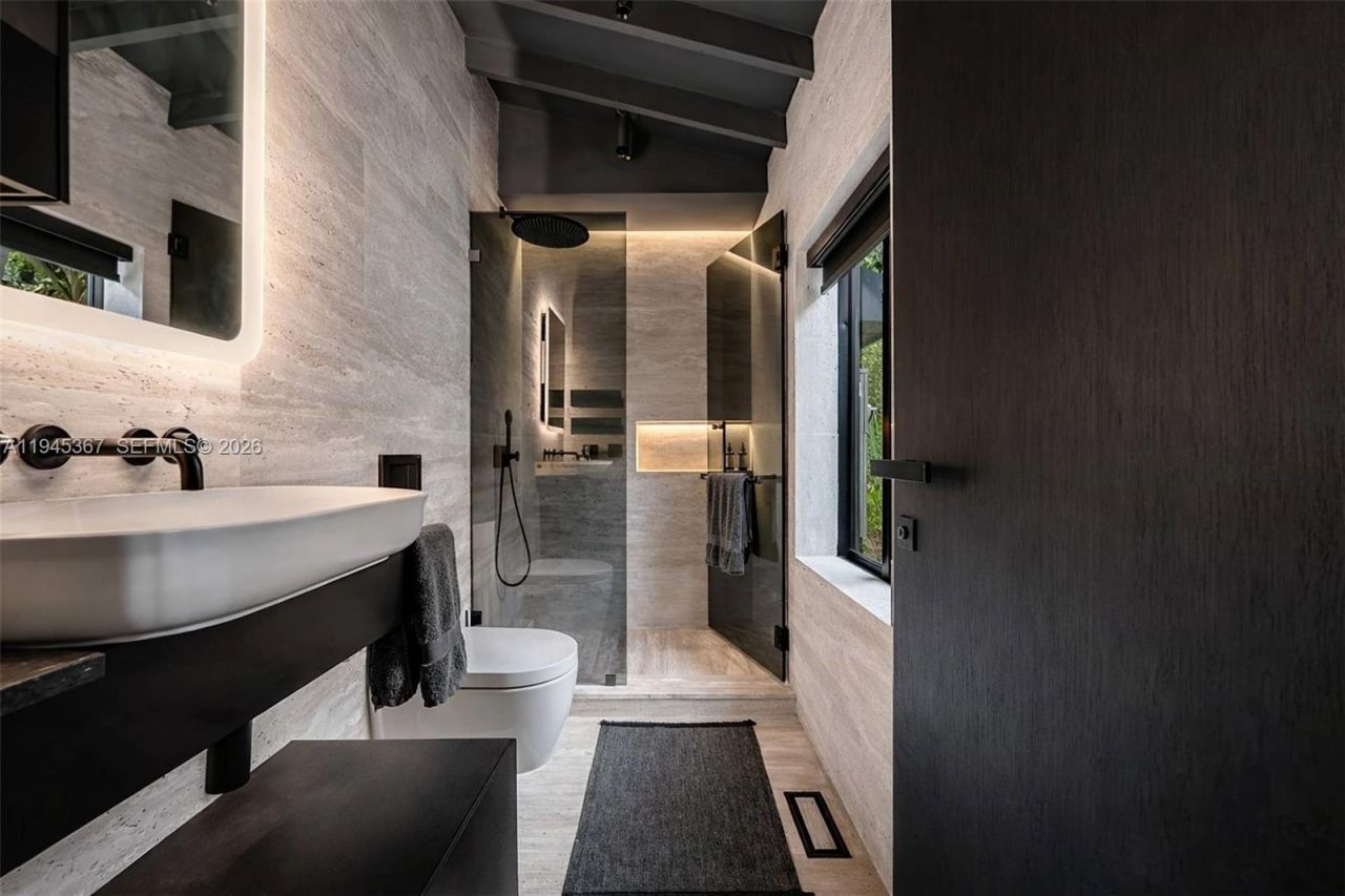 3522 William Avenue, Miami, FL 33133 Photo