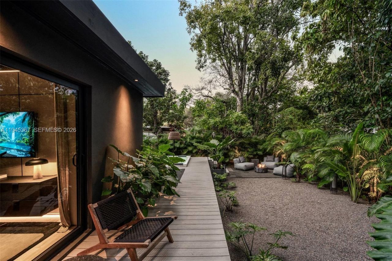 3522 William Avenue, Miami, FL 33133 Photo