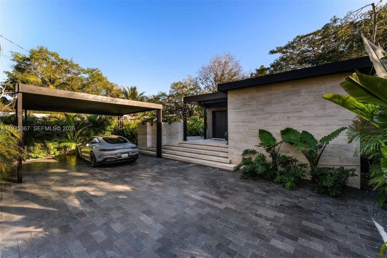 3522 William Avenue, Miami, FL 33133 Photo