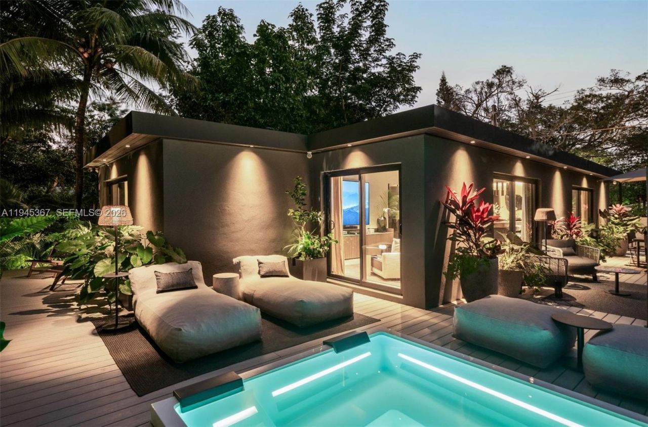 3522 William Avenue, Miami, FL 33133 Photo