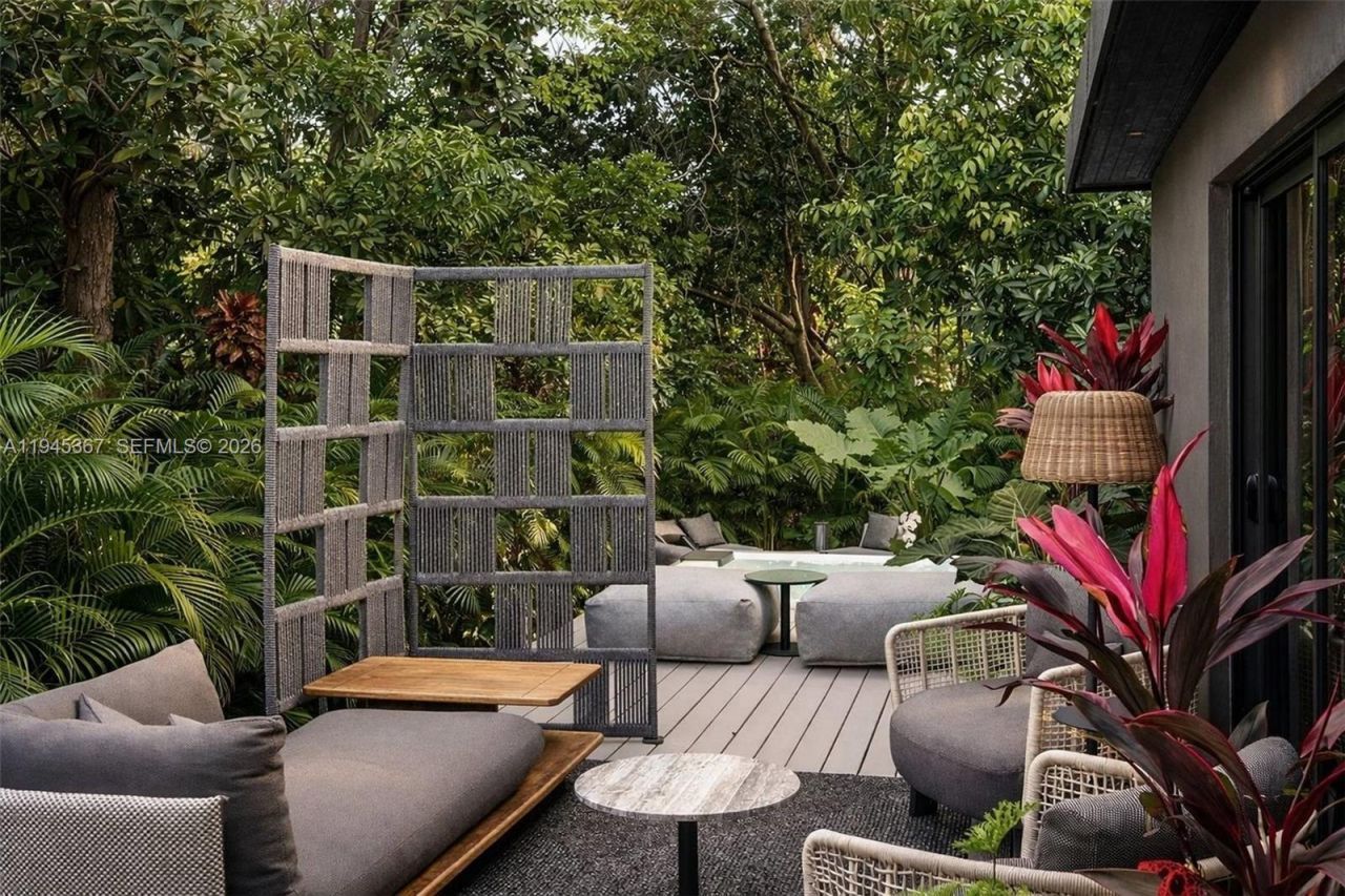 3522 William Avenue, Miami, FL 33133 Photo