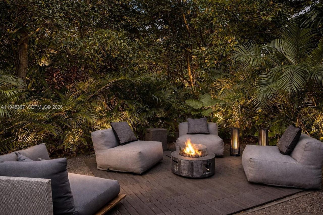 3522 William Avenue, Miami, FL 33133 Photo