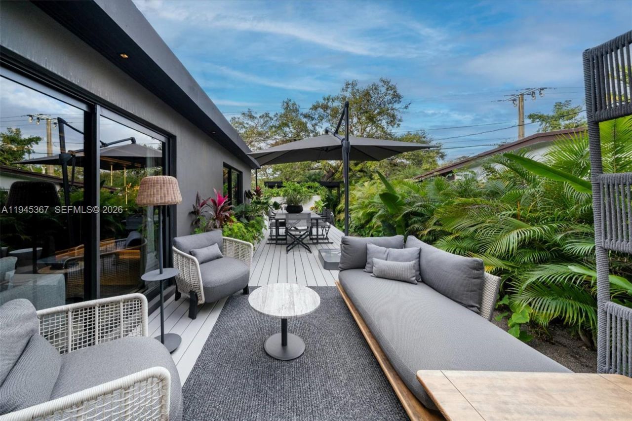 3522 William Avenue, Miami, FL 33133 Photo