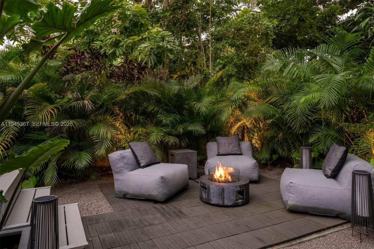 3522 William Avenue, Miami, FL 33133 Photo