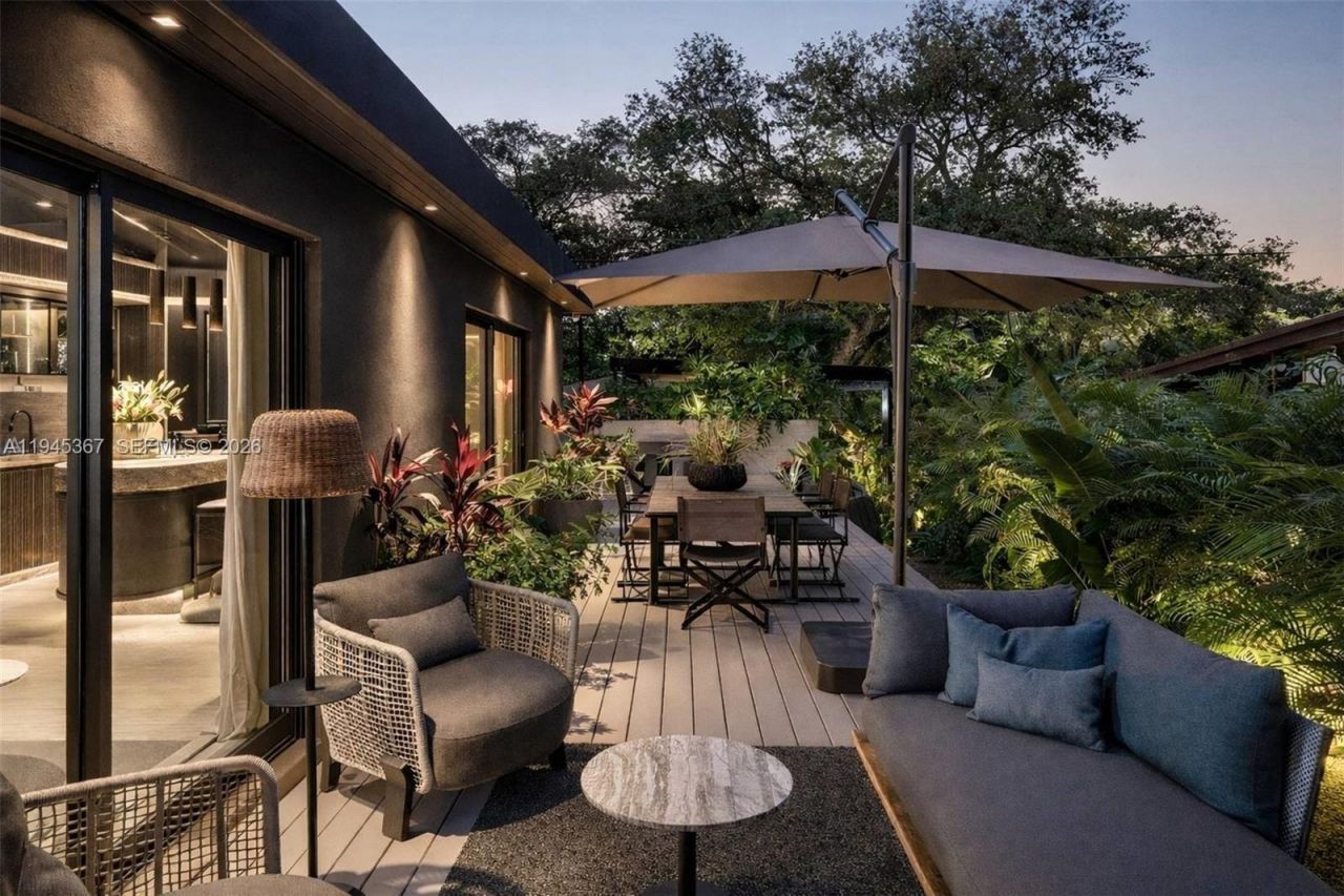 3522 William Avenue, Miami, FL 33133 Photo