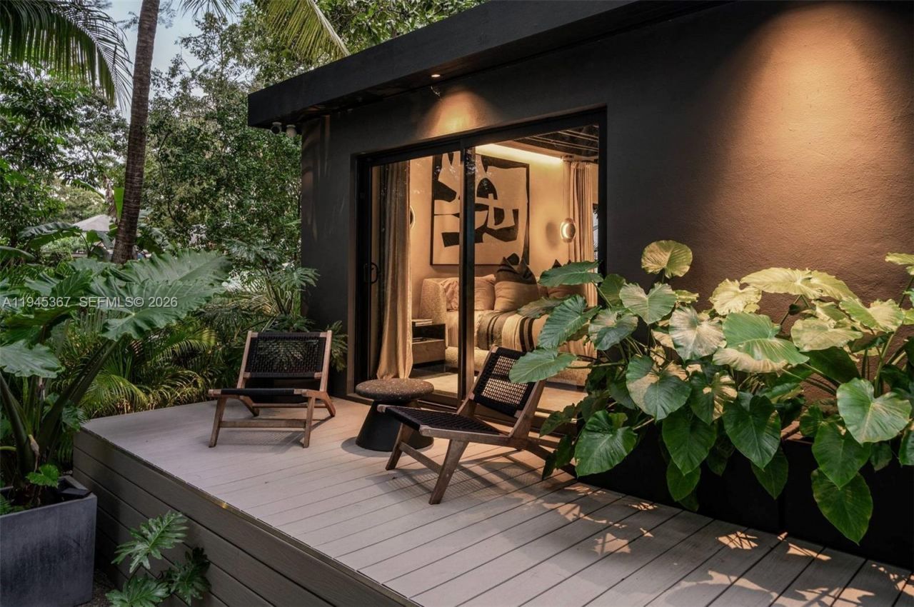 3522 William Avenue, Miami, FL 33133 Photo