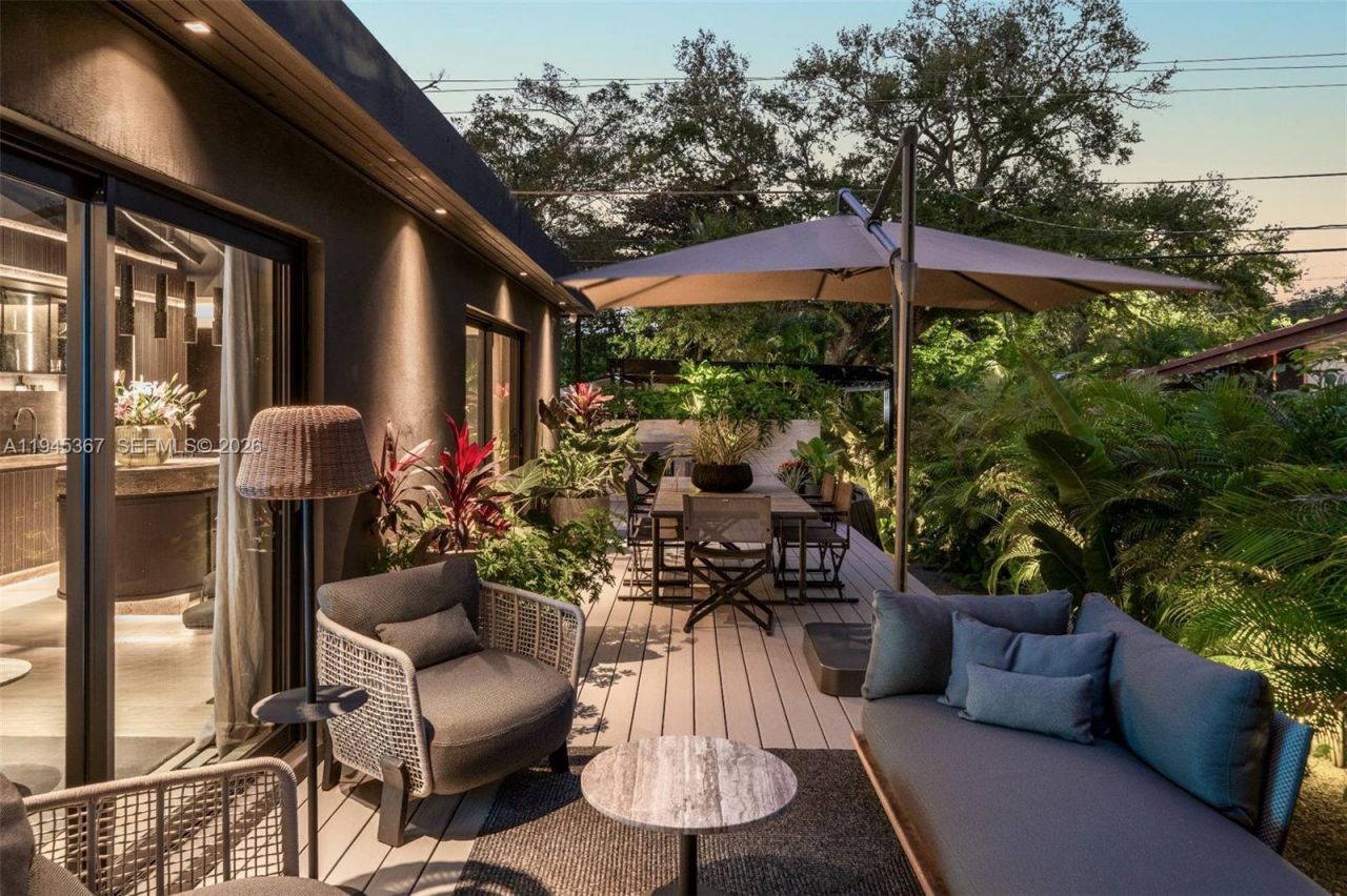 3522 William Avenue, Miami, FL 33133 Photo