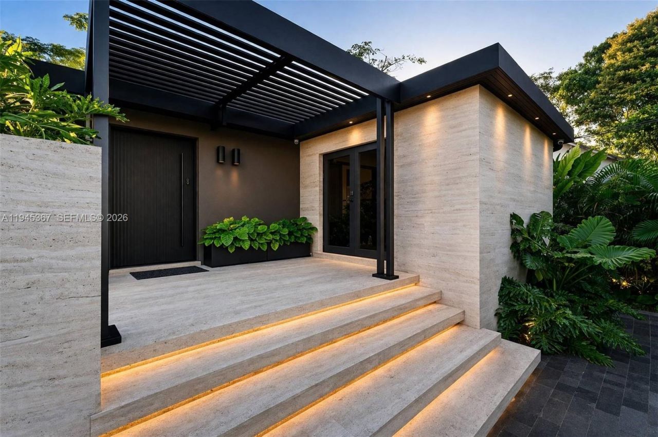 3522 William Avenue, Miami, FL 33133 Photo