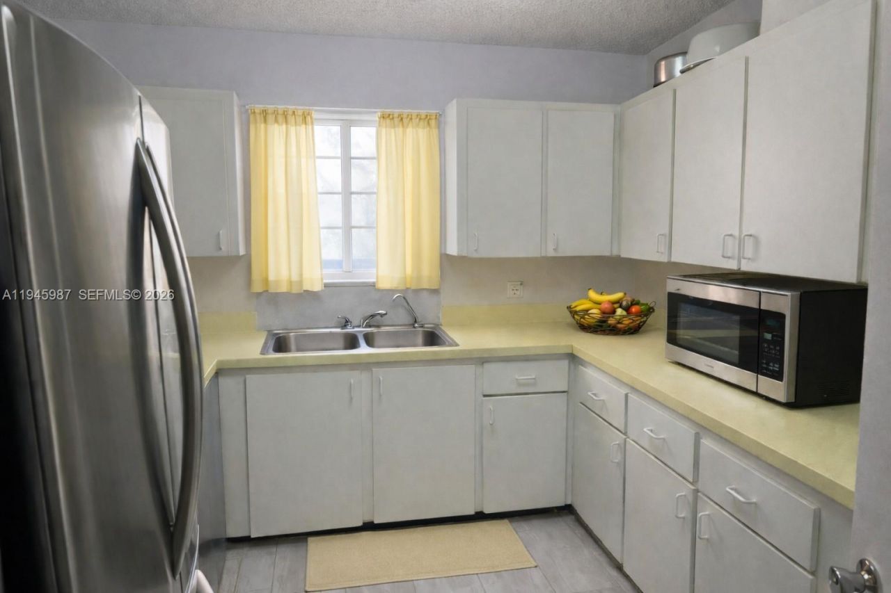 3416 Frow Ave, Miami, FL 33133 Photo