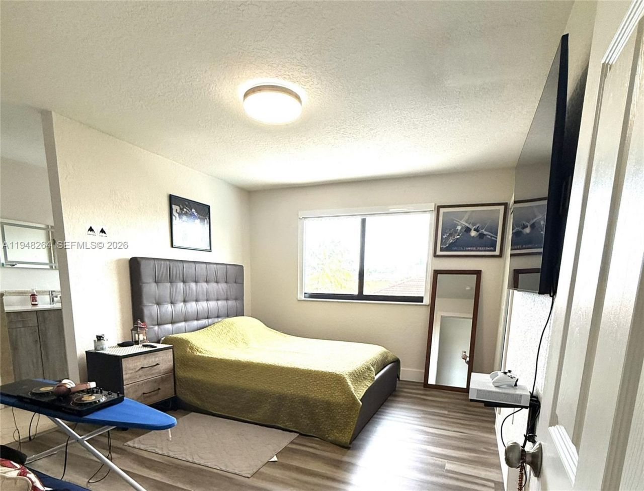 16137 SW 154th Ct , Miami, FL 33187 Photo