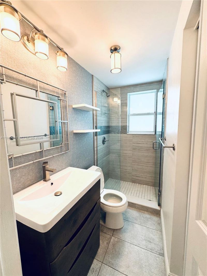 2075 S Hibiscus Dr, North Miami, FL 33181 Photo