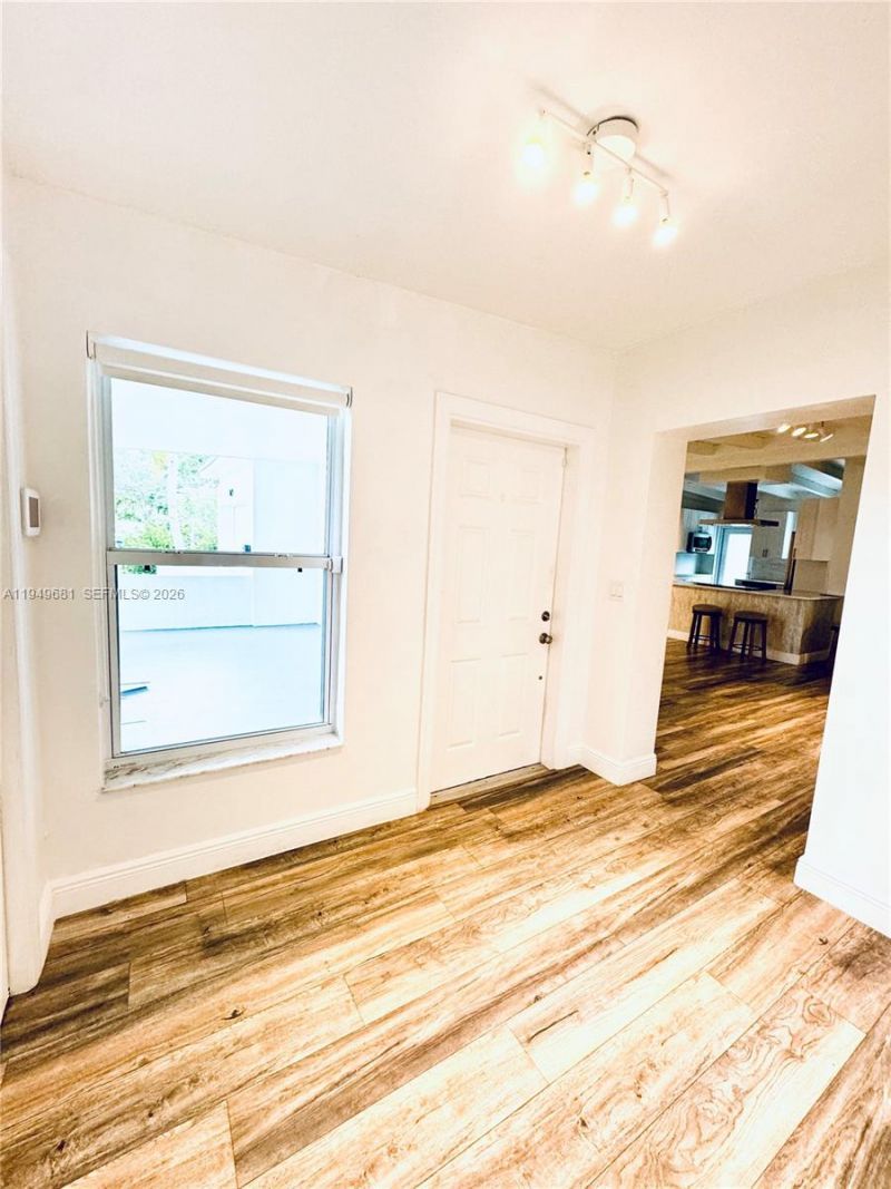 2075 S Hibiscus Dr, North Miami, FL 33181 Photo