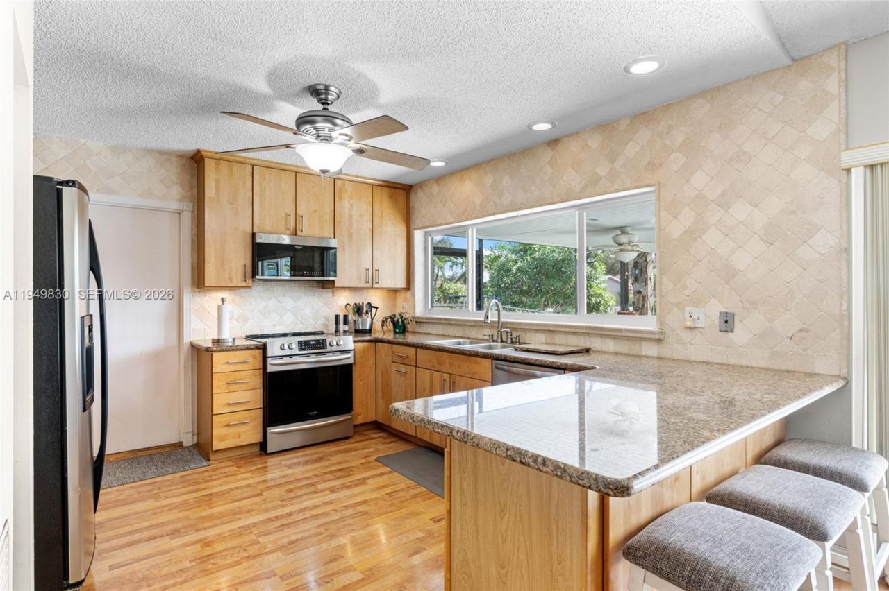 8708 SW 52nd St, Cooper City, FL 33328 Photo