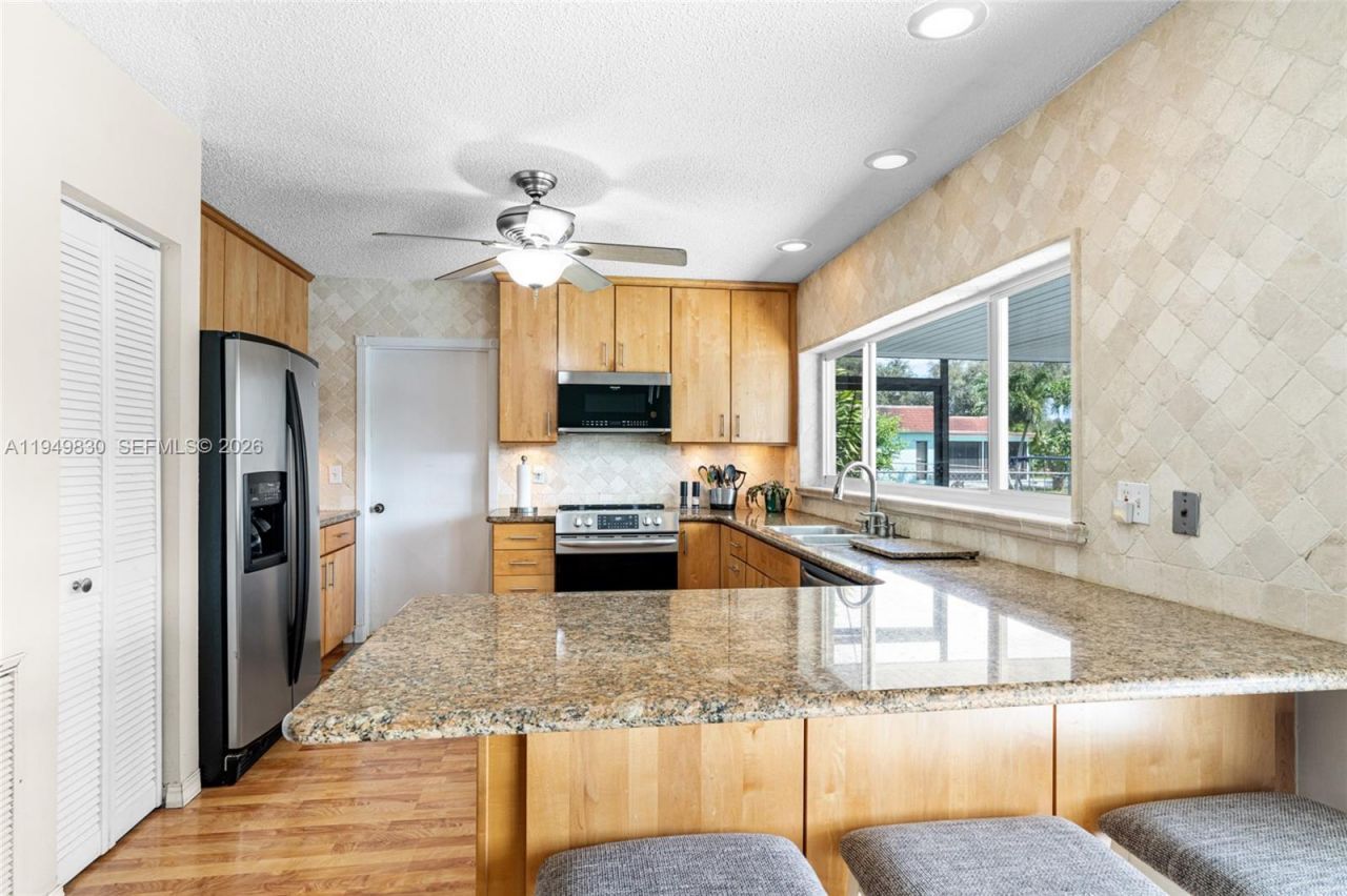 8708 SW 52nd St, Cooper City, FL 33328 Photo