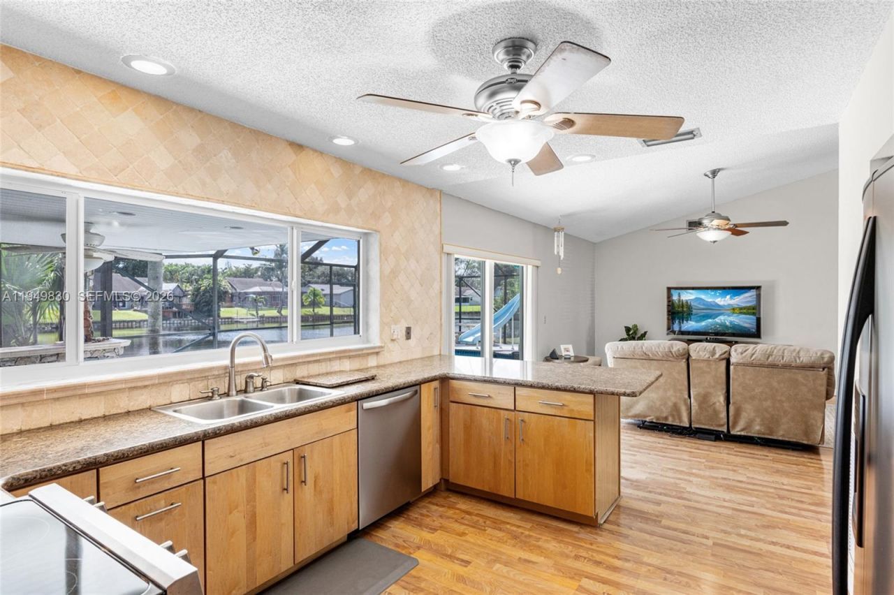 8708 SW 52nd St, Cooper City, FL 33328 Photo