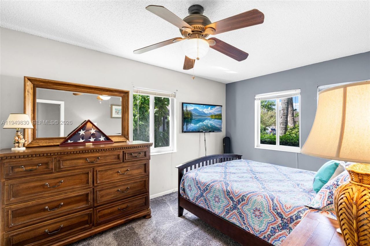 8708 SW 52nd St, Cooper City, FL 33328 Photo