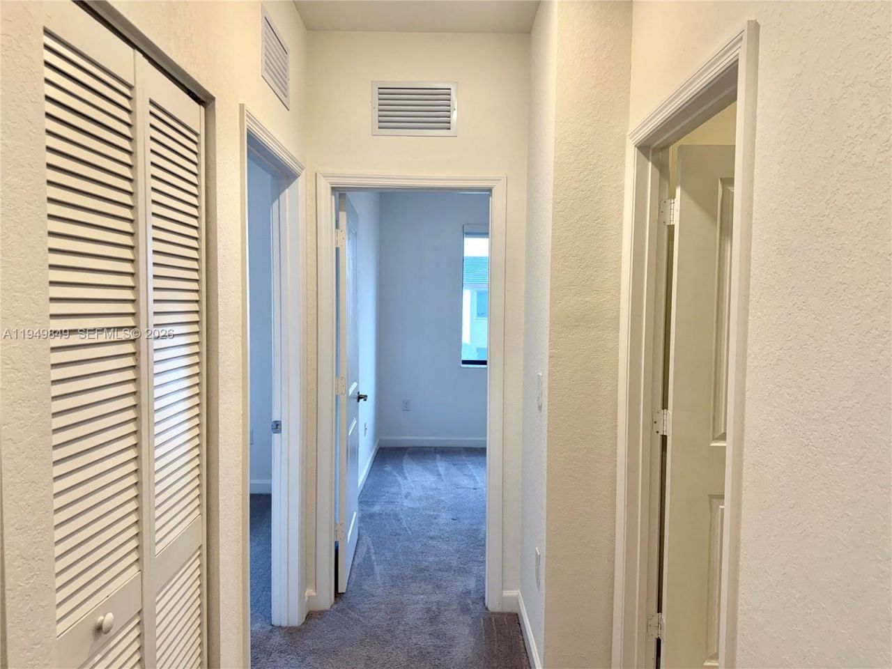 21050 NE 8th Ave, Miami, FL 33179 Photo