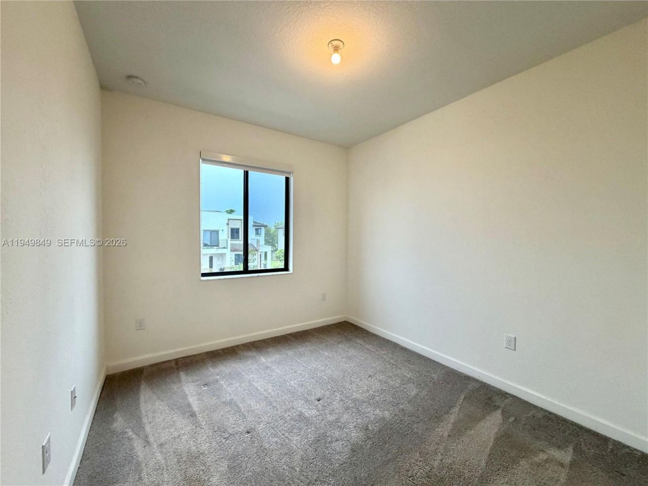 21050 NE 8th Ave, Miami, FL 33179 Photo