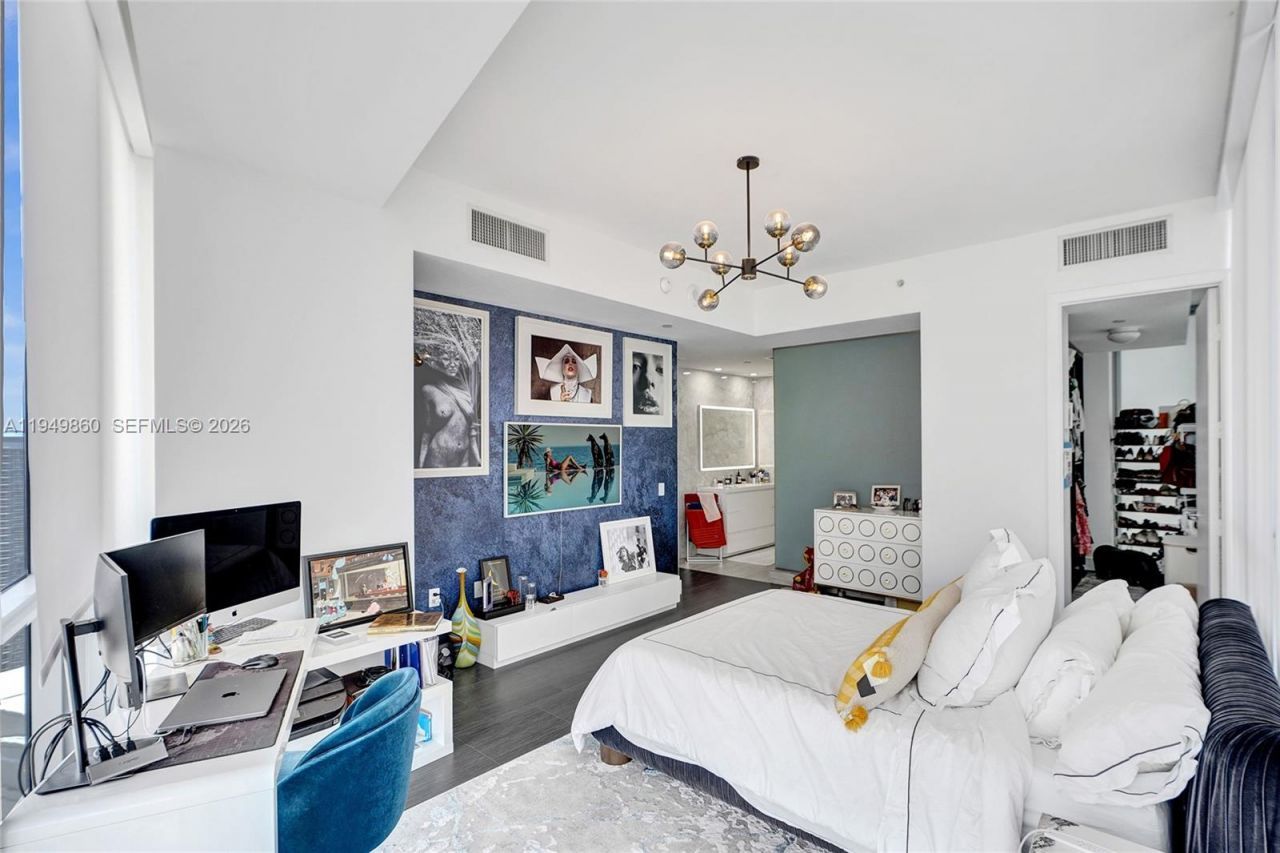 1100 Biscayne Blvd , Unit 3708, Miami, FL 33132 Photo