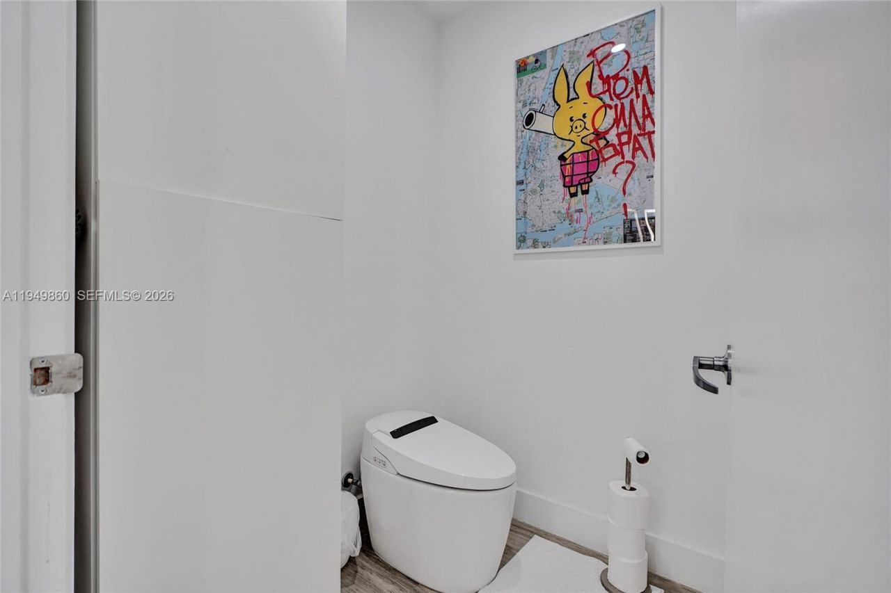 1100 Biscayne Blvd , Unit 3708, Miami, FL 33132 Photo