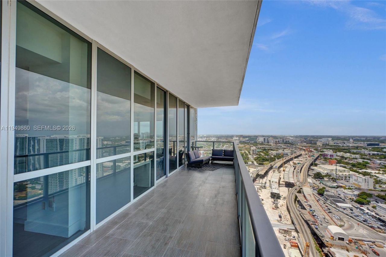 1100 Biscayne Blvd, Unit 3708, Miami, FL 33132 Photo