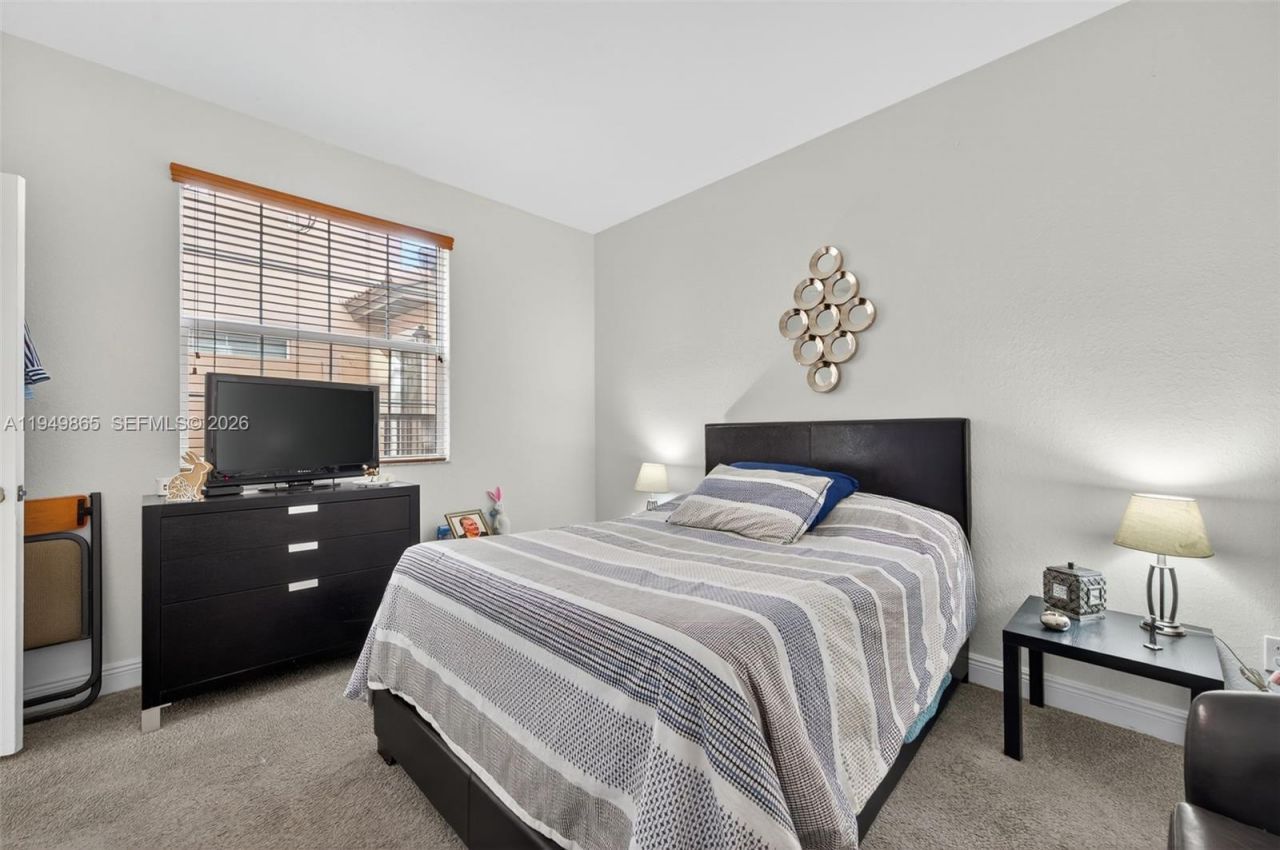14615 SW 14th St, Unit 14615, Pembroke Pines, FL 33027 Photo