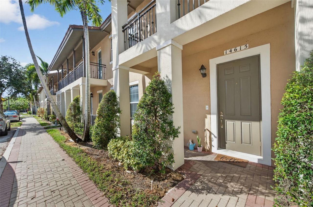 14615 SW 14th St, Unit 14615, Pembroke Pines, FL 33027 Photo
