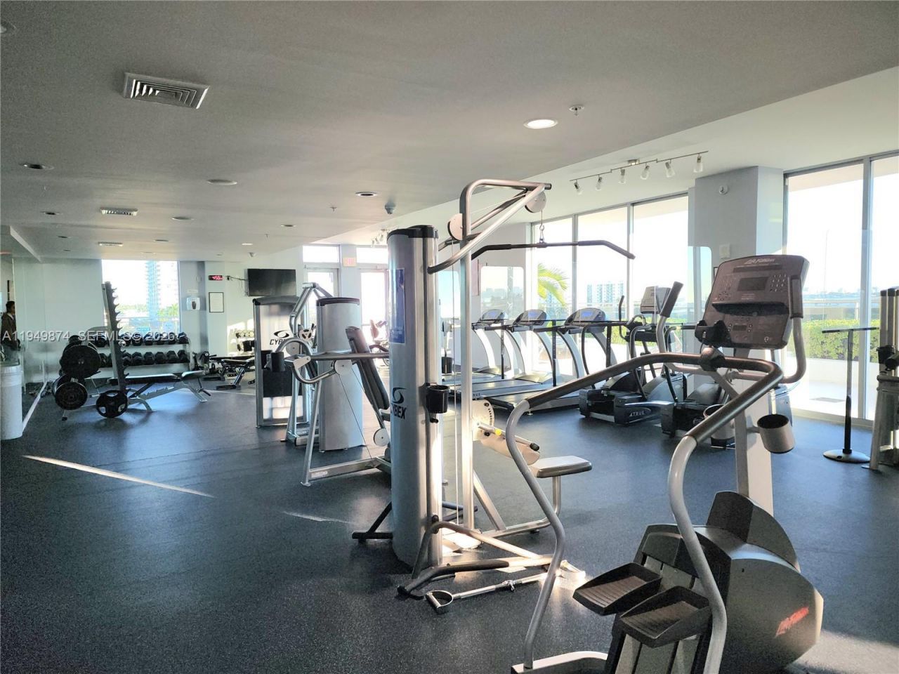 7901 Hispanola Ave, Unit 2003, North Bay Village, FL 33141 Photo