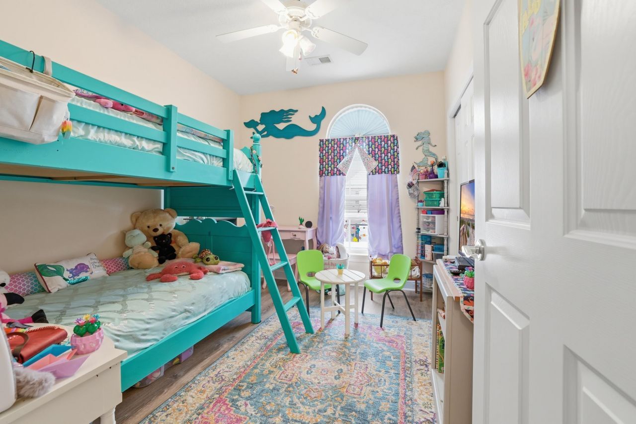 984 Algonquin Dr. Photo 16