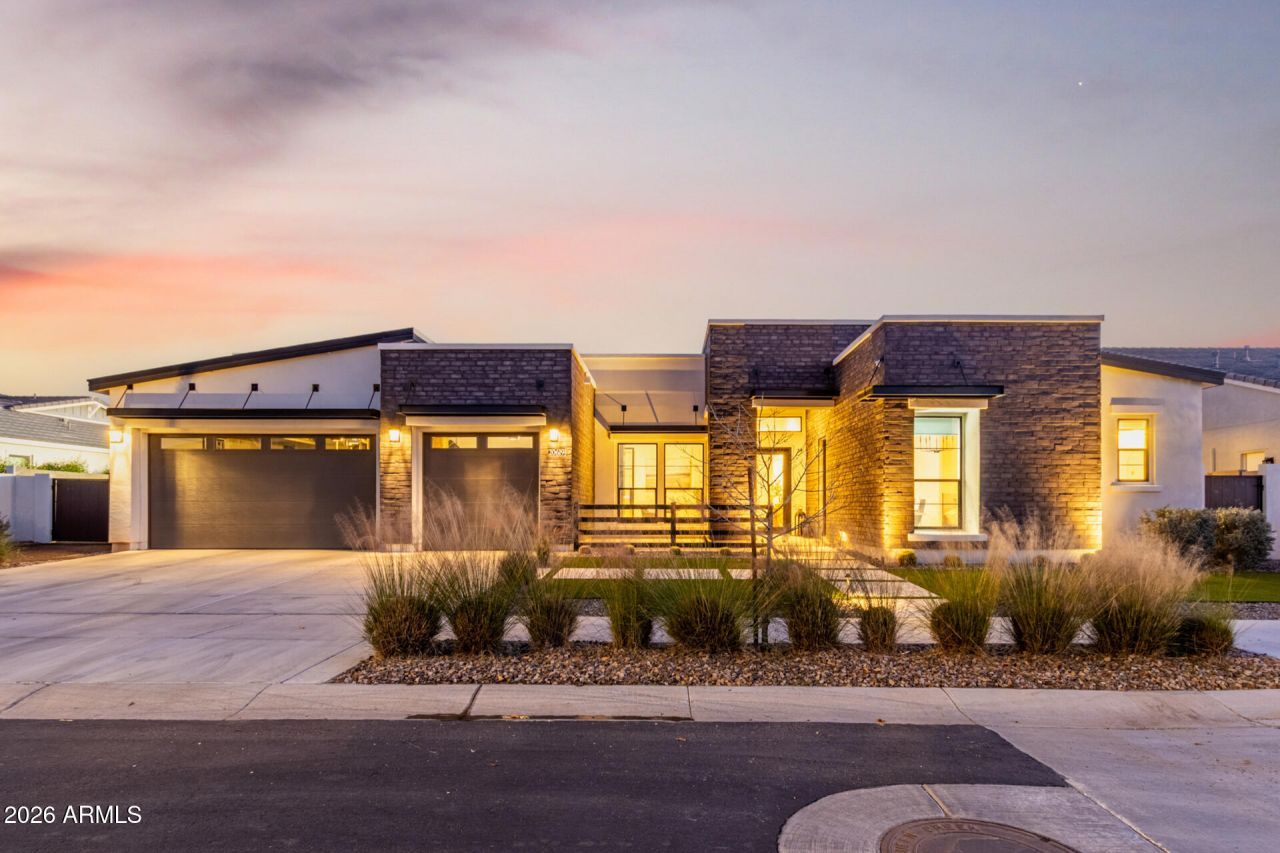 20619 E Pummelos Road, Queen Creek, AZ 85142 Main Photo