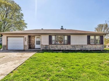 205 E Longfellow Street, Claycomo, MO 64119
