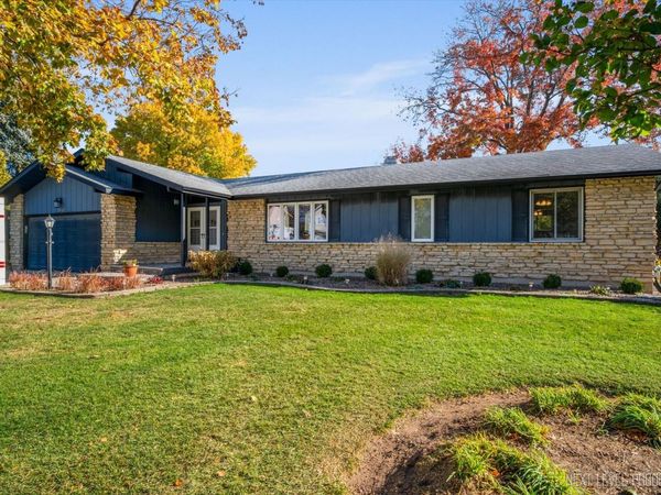 1367 Wauchope Drive, Elgin, IL 60123