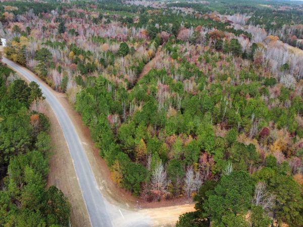 7 County Road 3122, McCool, MS 39108