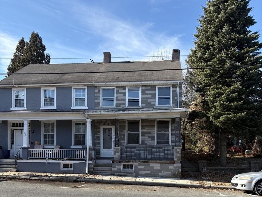 104 S 2nd Street, Womelsdorf, PA 19567 Main Photo