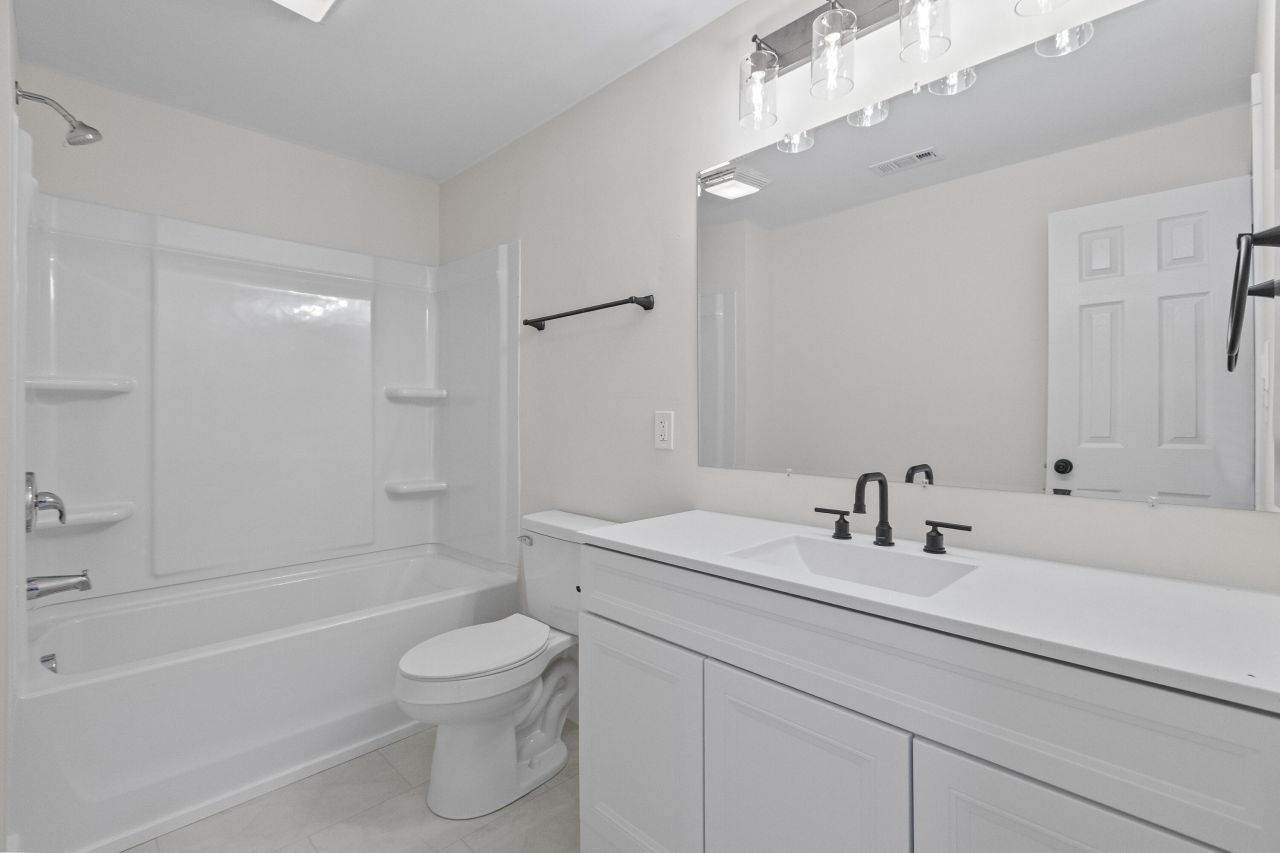 151 Gailmoor Drive Photo 10