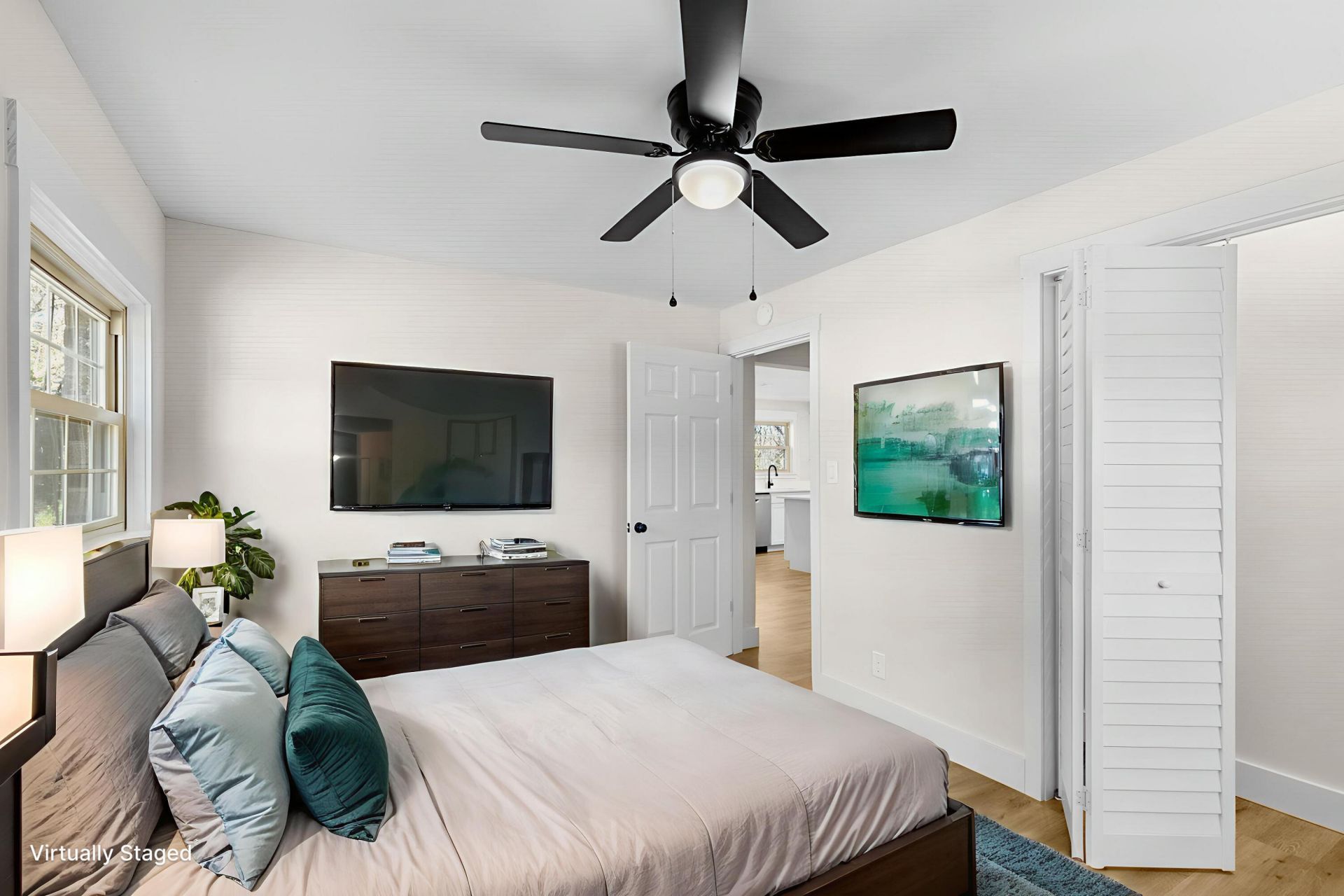 151 Gailmoor Drive Photo 10