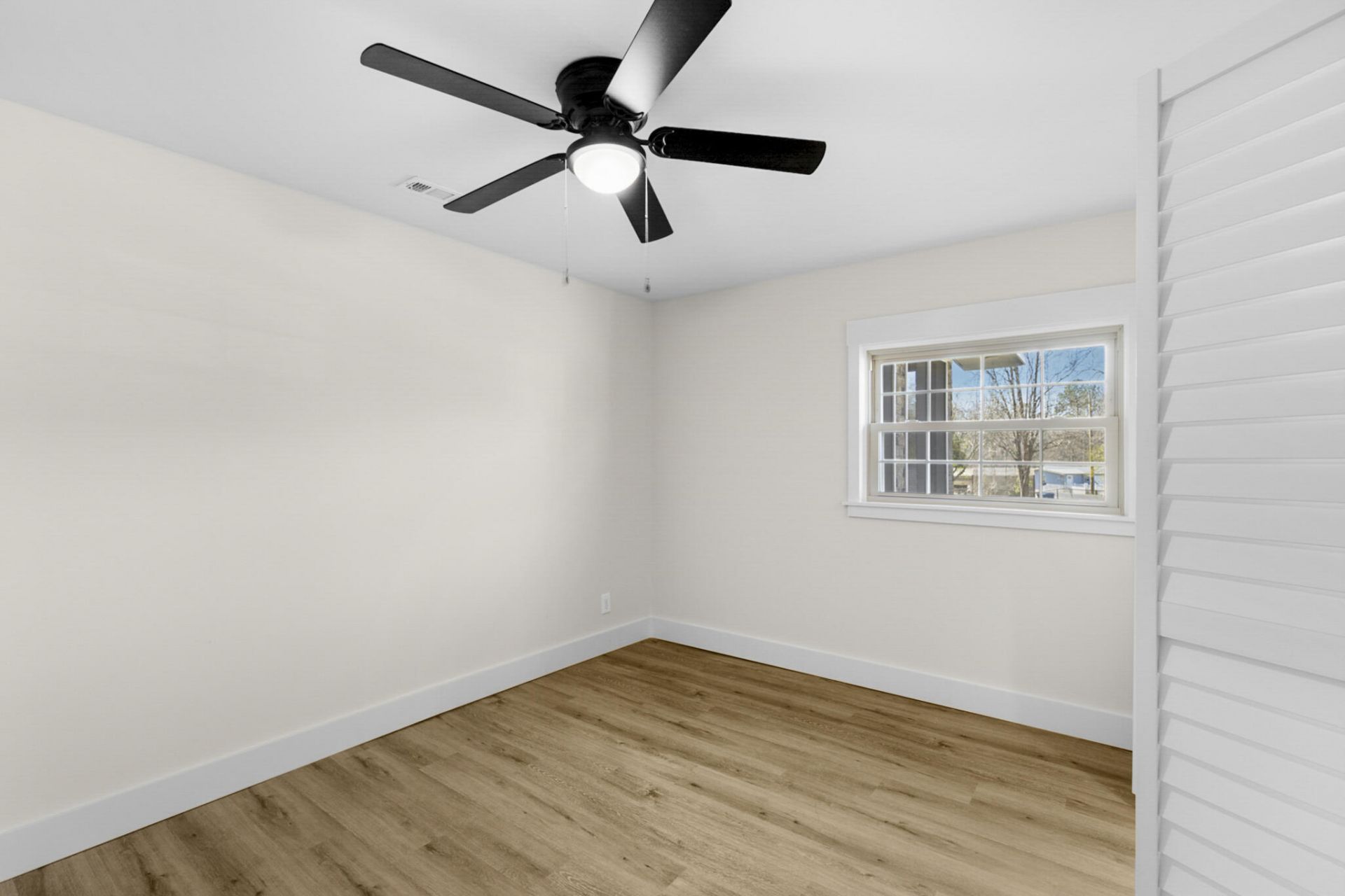 151 Gailmoor Drive Photo 13