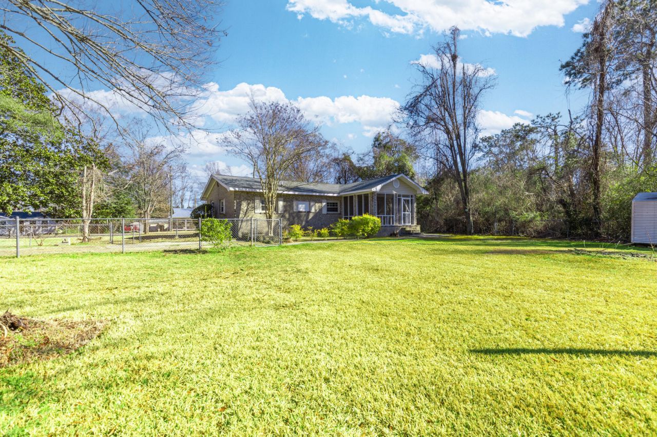 151 Gailmoor Drive Photo 16