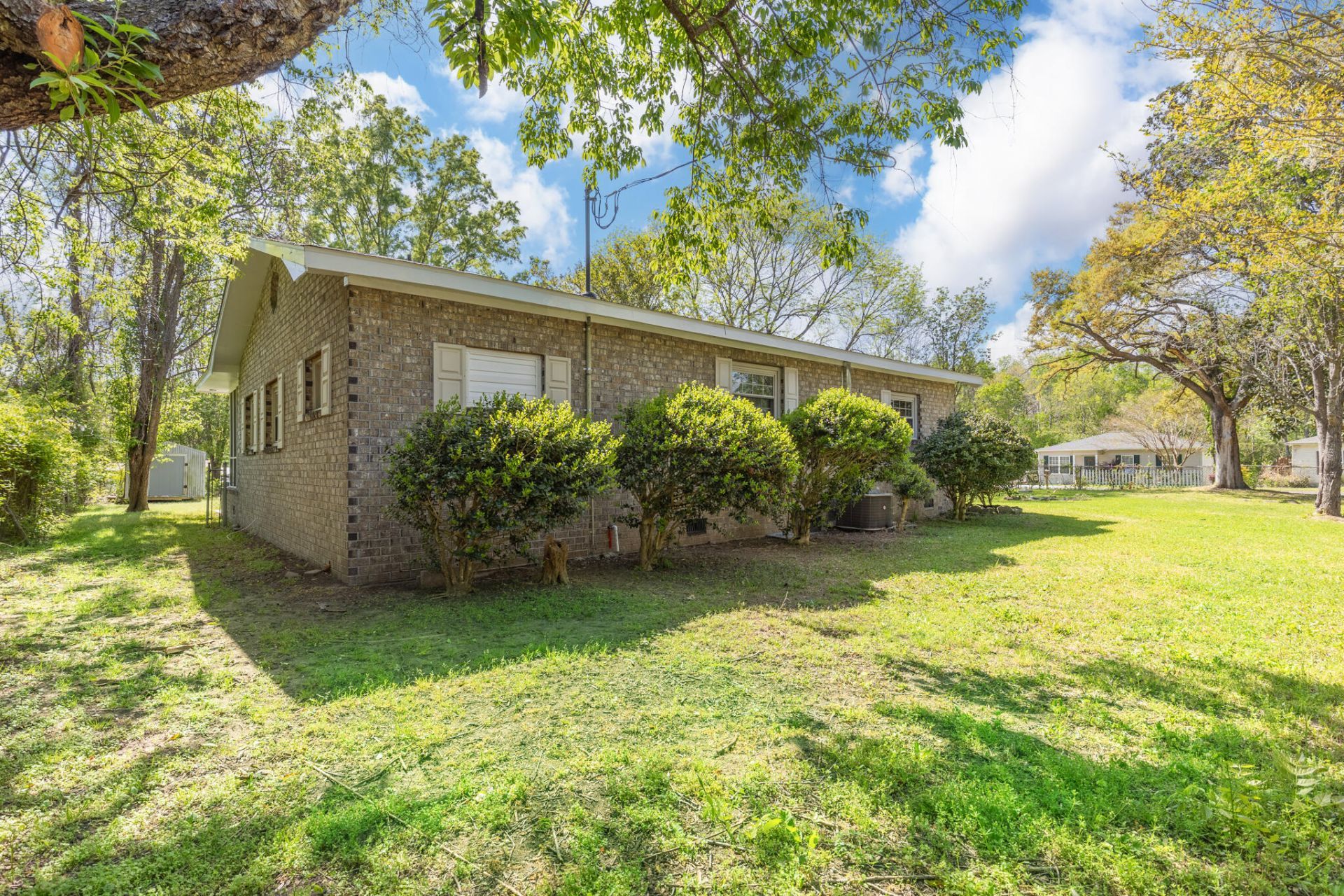 151 Gailmoor Drive Photo 18