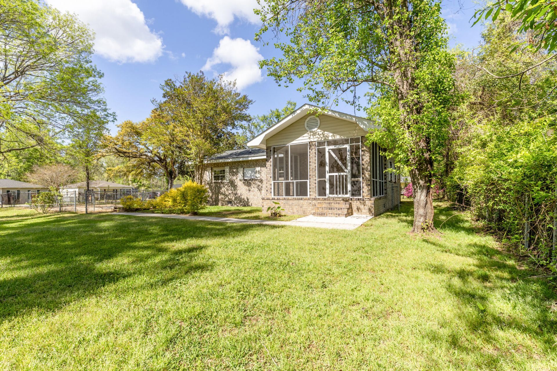 151 Gailmoor Drive Photo 21