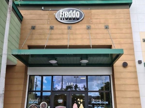 306 SW 145 Avenue , Pembroke Pines, FL 33027