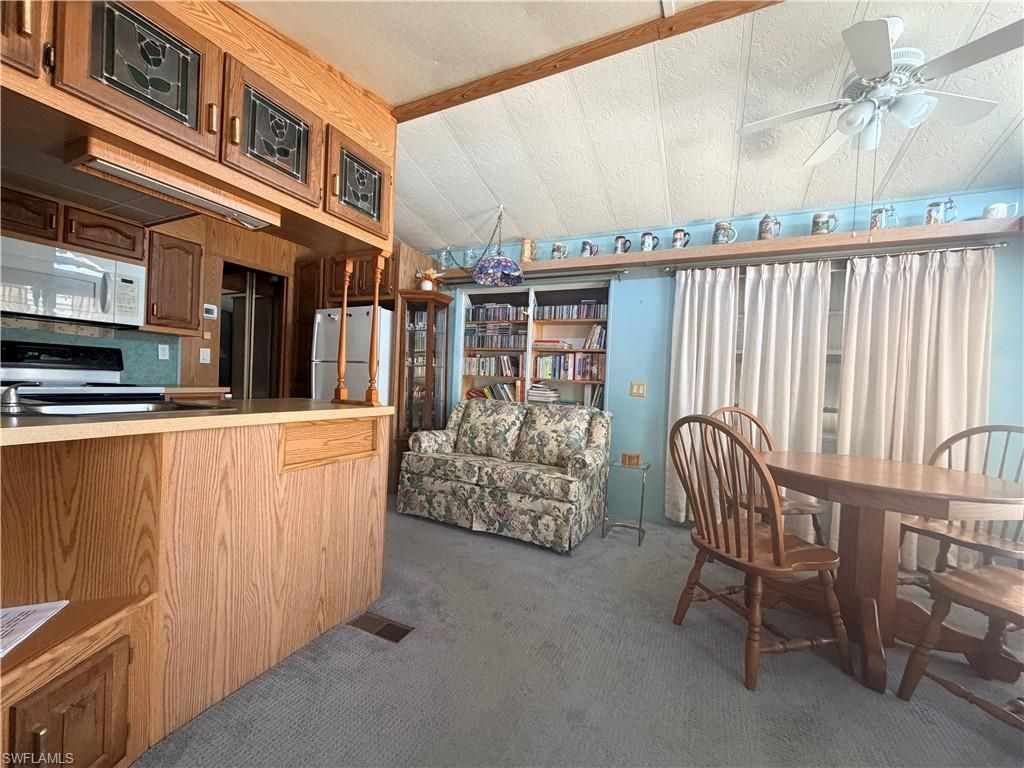 318 Fountain View Blvd, North Fort Myers, FL 33903 Photo